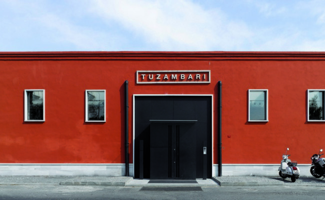 DDB_00_FACADE